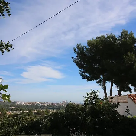 Villa Santacreu 3 Dormitorios Con Parking, Jardin Y Piscina Privada Calpe
